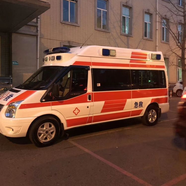 辽宁夜间租赁救护车护送病人转院：安全转运的 8 大核心注意事项